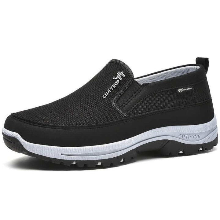 Wasserabweisend. Für Gleichgewicht konzipiert. Schuhe für Komfort bei jedem Wetter.