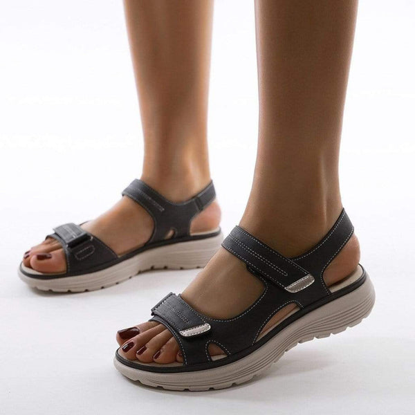 Damensandalen mit verstellbarem Riemen