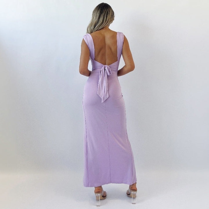 Ärmelloses Damen-Maxikleid mit hohem Schlitz für den Sommer