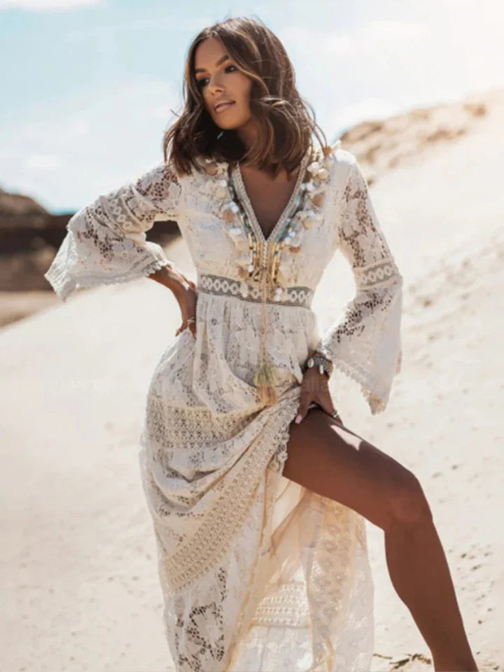 Boho-Maxikleid mit Spitze und eleganten ausgestellten Ärmeln