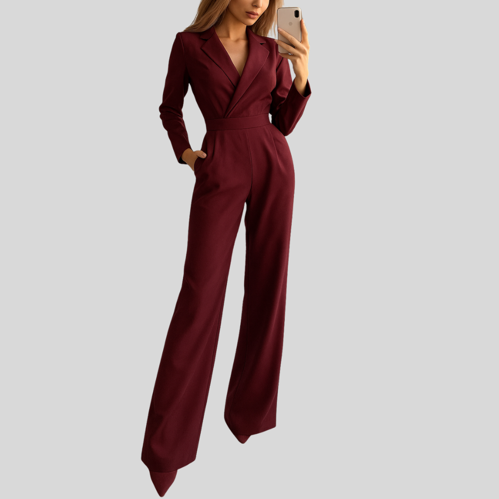 Jumpsuit mit breiten Trägern – klarer Einteiler-Stil