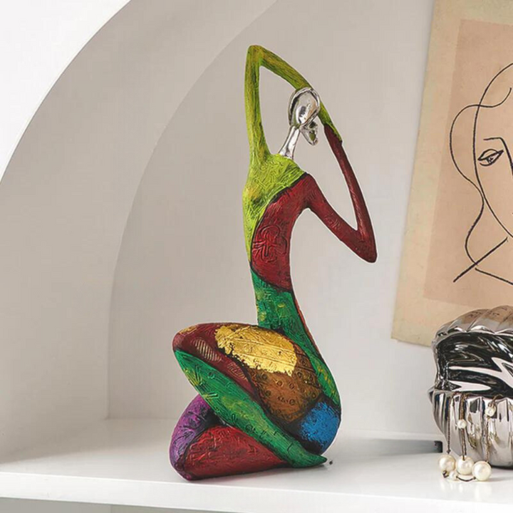 Moderne künstlerische abstrakte Frauenskulptur aus Kunstharz