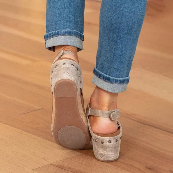 Orthopädische Ledersandalen für Damen mit zusätzlicher Unterstützung