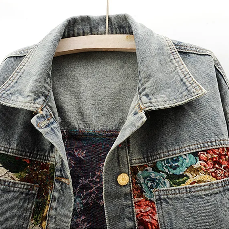 Jeansjacke mit Blumenmuster für Damen