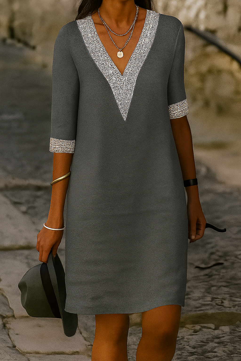 Retro Minikleid mit V-Ausschnitt – Baumwoll-Leinen-Mix für feminine Eleganz