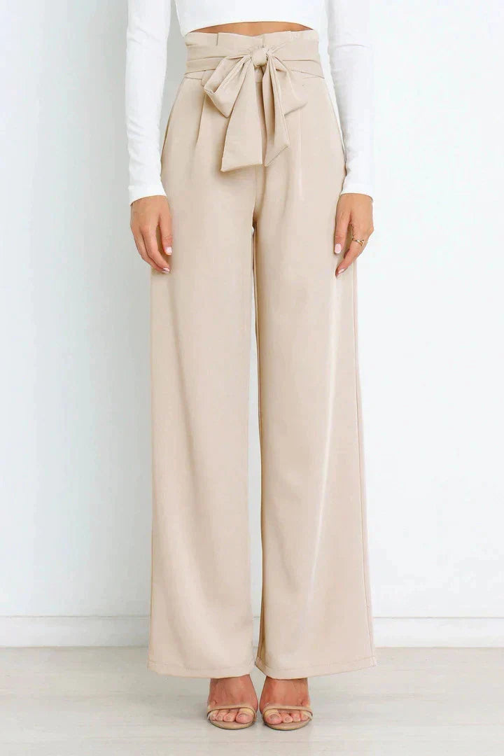 Damenhose mit weitem Bein Taschen und Gürtel