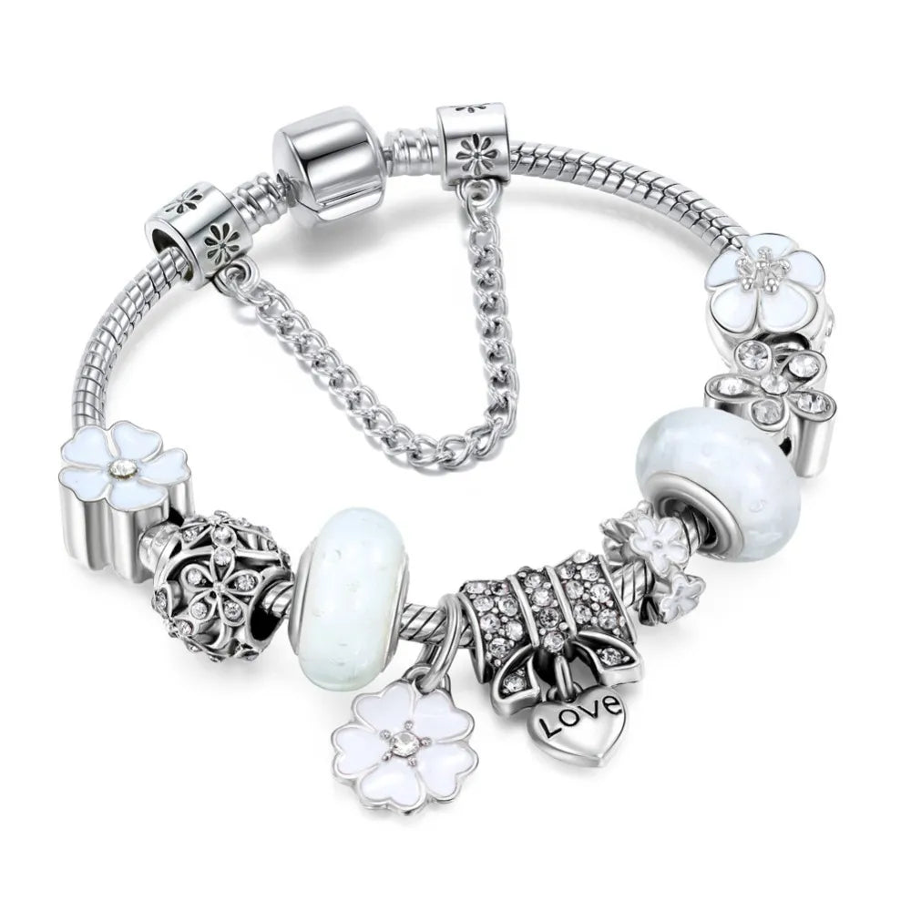 Einzigartiges silbernes Charm-Armband
