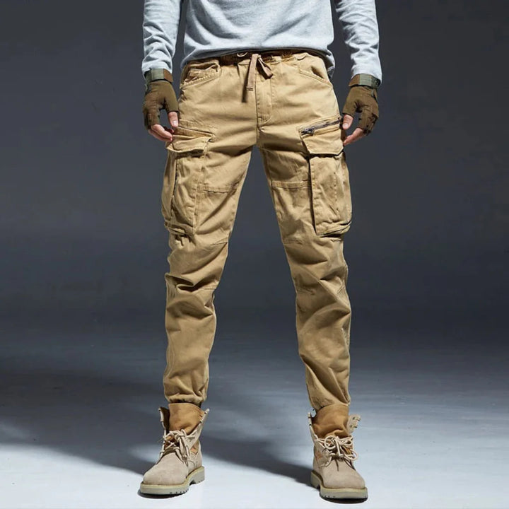 Herren-Cargohose mit mehreren Taschen