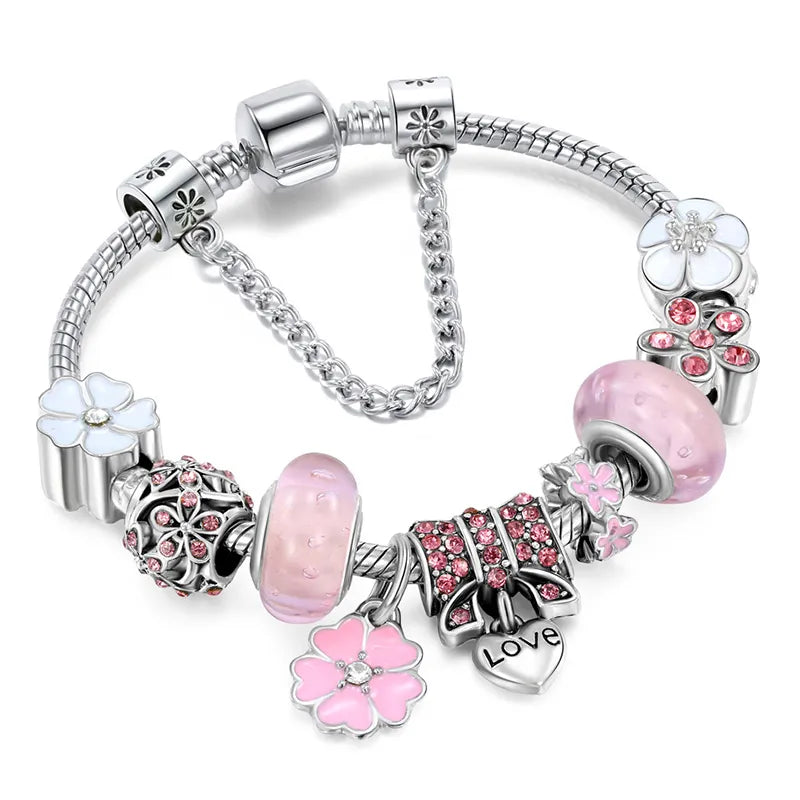 Einzigartiges silbernes Charm-Armband