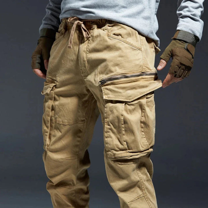 Herren-Cargohose mit mehreren Taschen