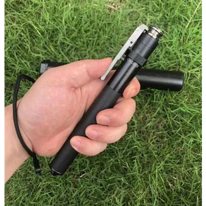 Automatisch zusammenklappbarer Gehstock