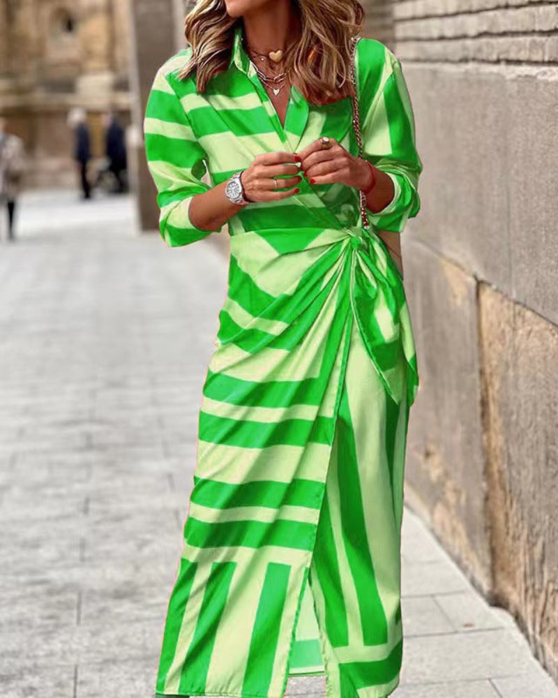 Sommer-Wickelkleid mit Kragen