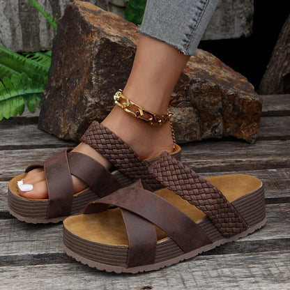 Damen Sommerschuhe mit Plateausohle und offener Spitze