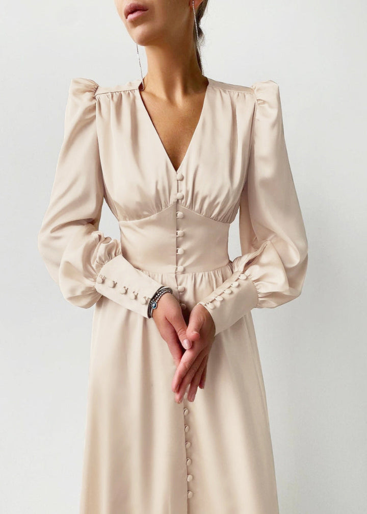 Elegantes Maxikleid aus Satin mit V-Ausschnitt