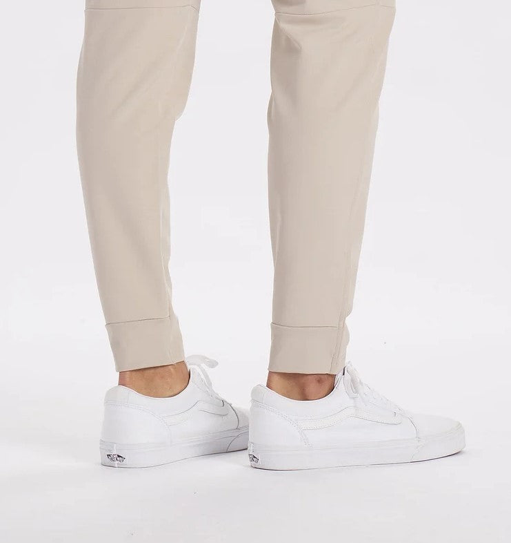Herrenhose mit Tunnelzugbund und Taschen
