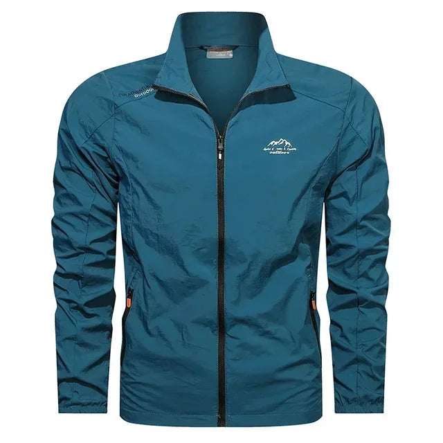 Windjacke – Stilvoller Schutz vor Wind und Wetter