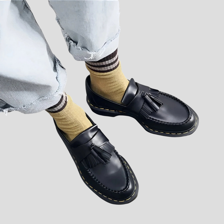 Klassische Loafer mit Quasten