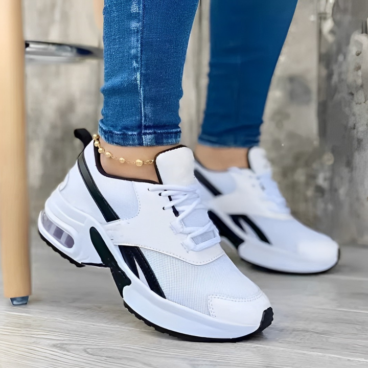 Damen-Sneaker mit Schnürverschluss und klobiger weißer Sohle