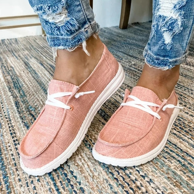 Damen Slip-on Sommerschuhe mit weißen Schnürsenkeln