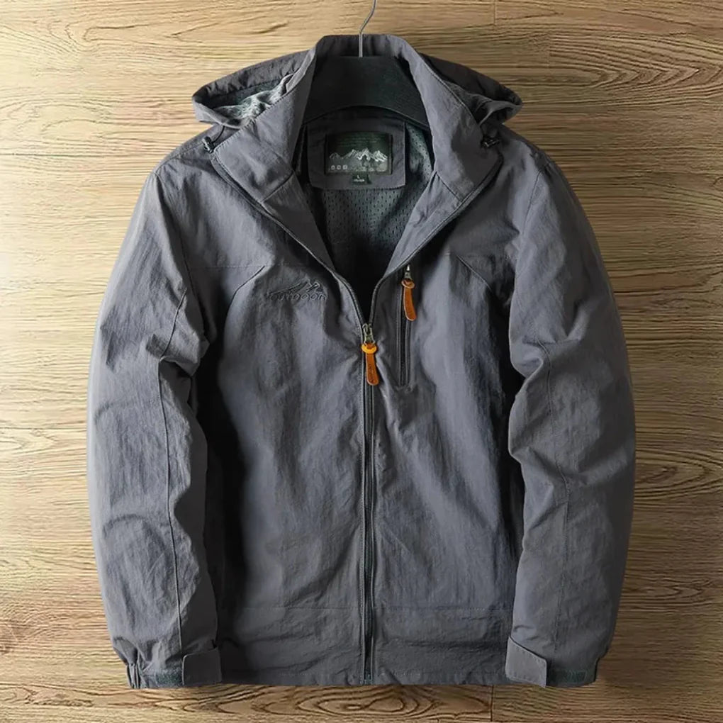 Wasserabweisende, atmungsaktive Outdoorjacke mit Kapuze für Herren