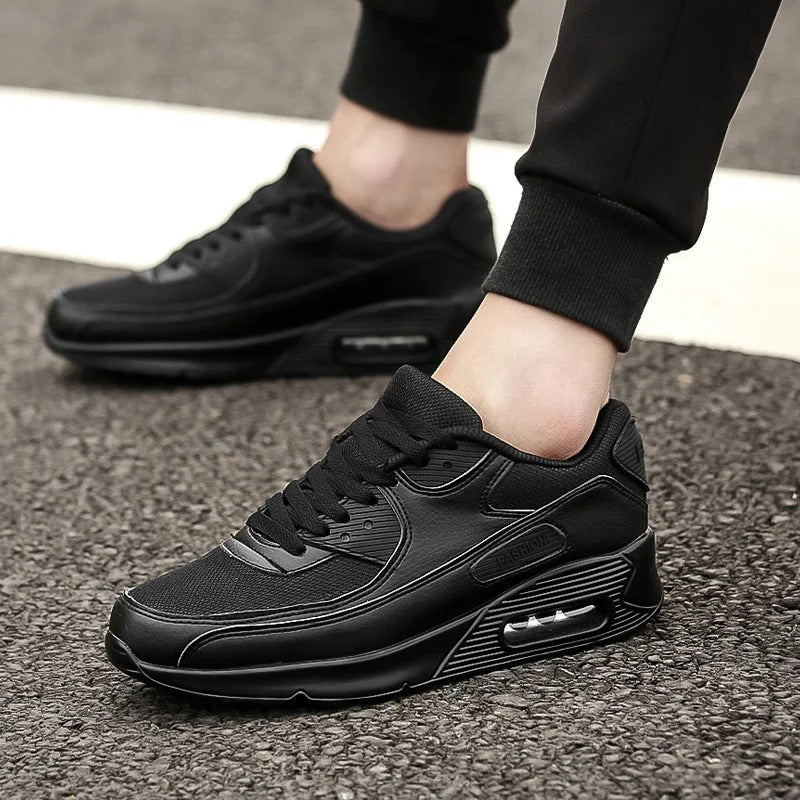 Herren Low-Top Sneaker aus veganem Leder mit dicker Sohle