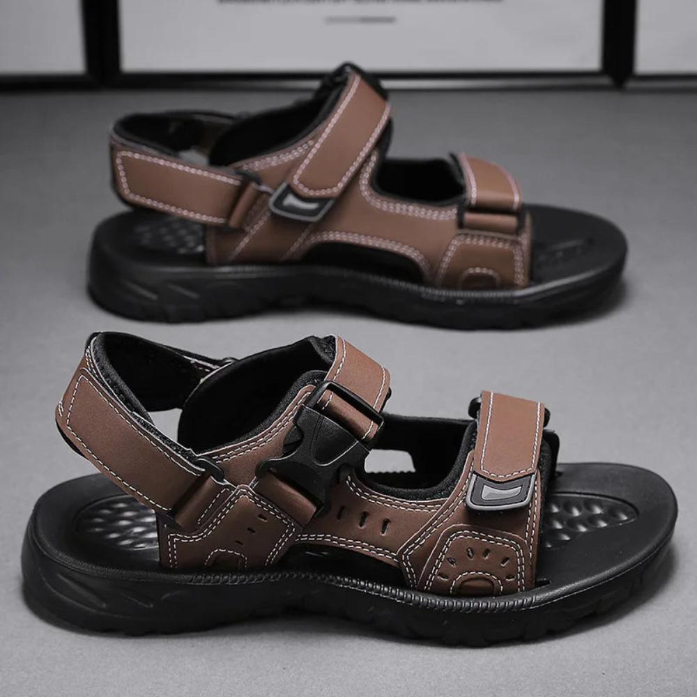 Herren Sommer Sandalen mit verstellbaren Riemen und offener Spitze