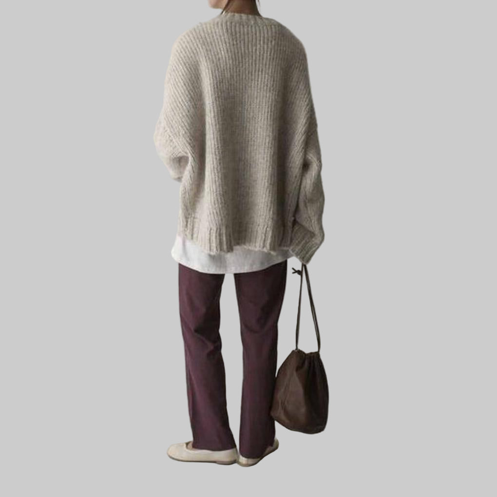 Oversized-Pullover in Elfenbein mit Taschen auf der Vorderseite