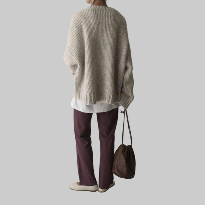Oversized-Pullover in Elfenbein mit Taschen auf der Vorderseite