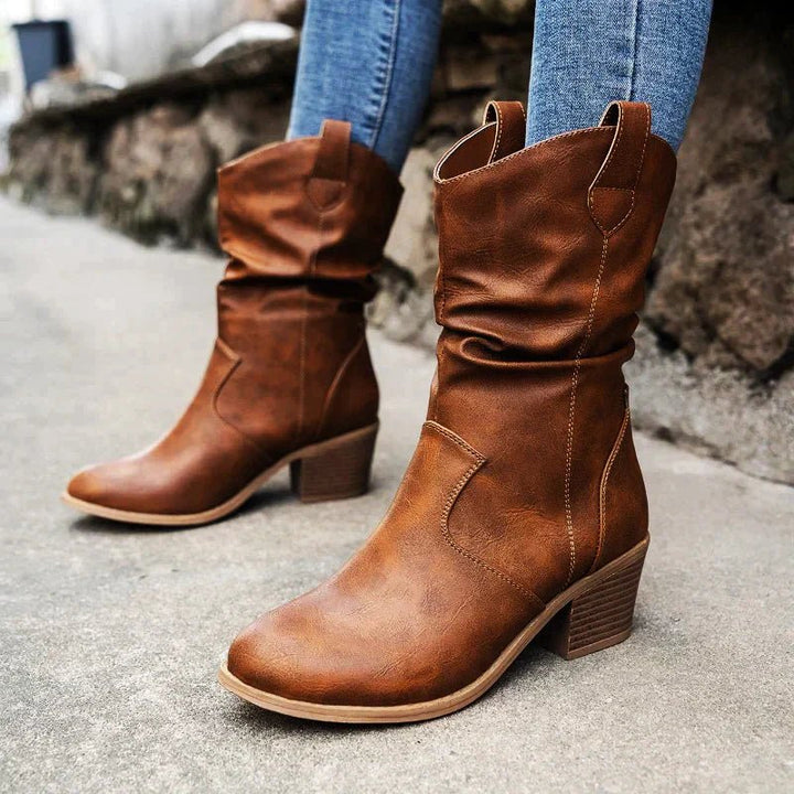 Damenstiefel mit runder Zehenpartie und dickem Absatz