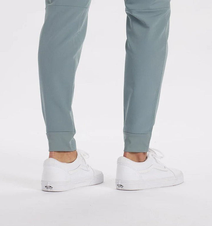 Herrenhose mit Tunnelzugbund und Taschen