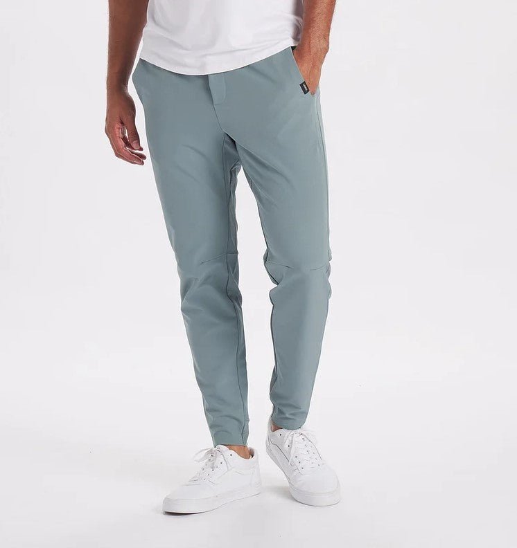 Herrenhose mit Tunnelzugbund und Taschen