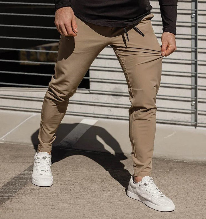 Herrenhose mit Tunnelzugbund und Taschen