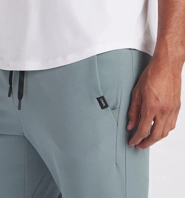 Herrenhose mit Tunnelzugbund und Taschen