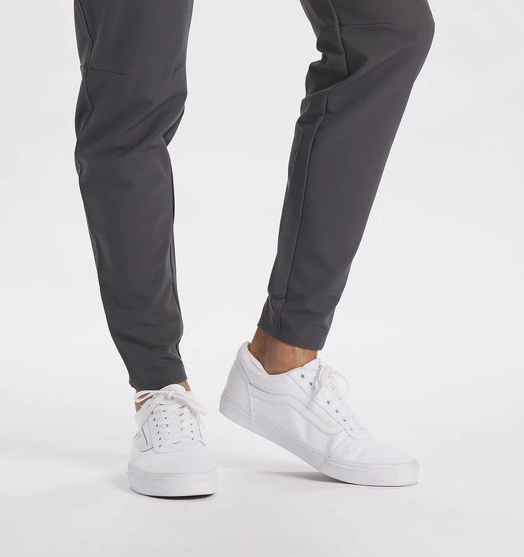Herrenhose mit Tunnelzugbund und Taschen