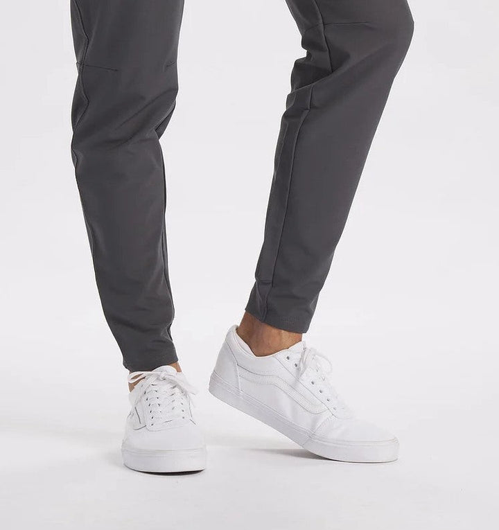 Herrenhose mit Tunnelzugbund und Taschen