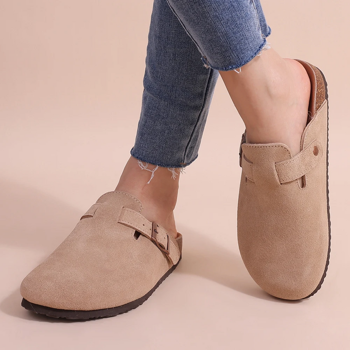 Slippers – Stilvolles Design mit ergonomischem Fußbett