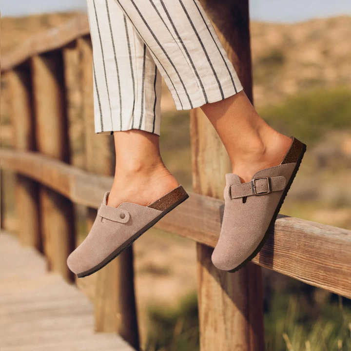 Slippers – Stilvolles Design mit ergonomischem Fußbett