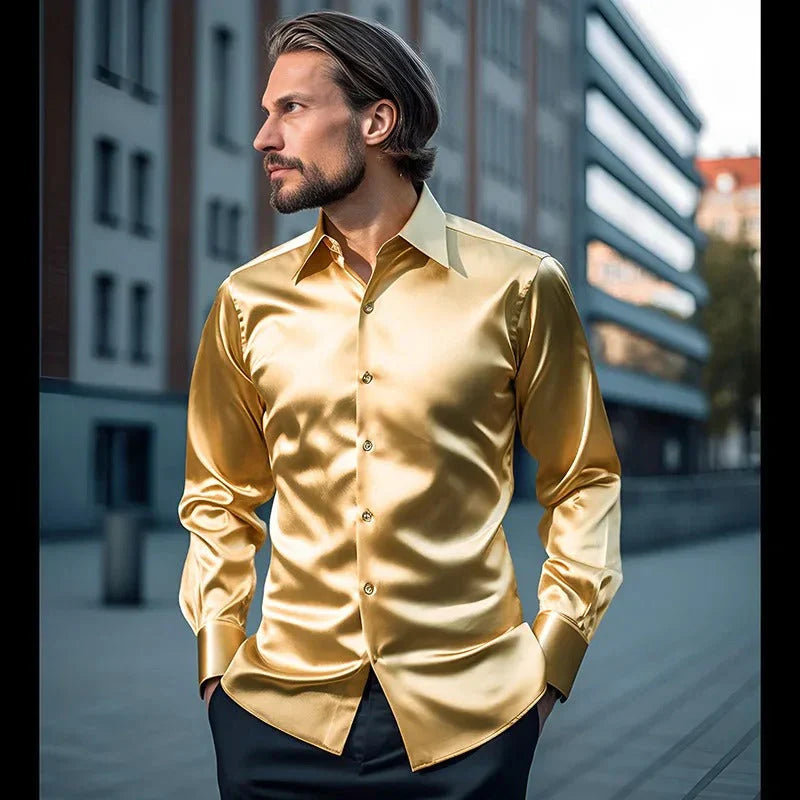 Glänzendes Businesshemd für Herren